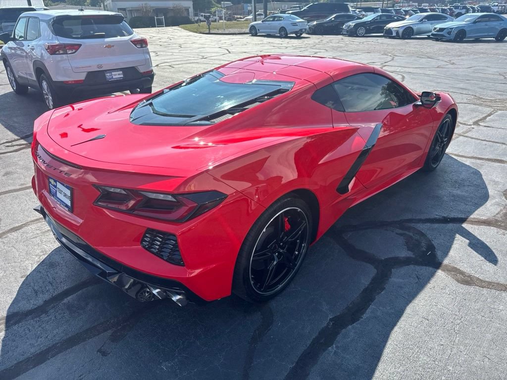 Used 2020 Chevrolet Corvette Stingray Coupe w/ 1LT RWD image 31