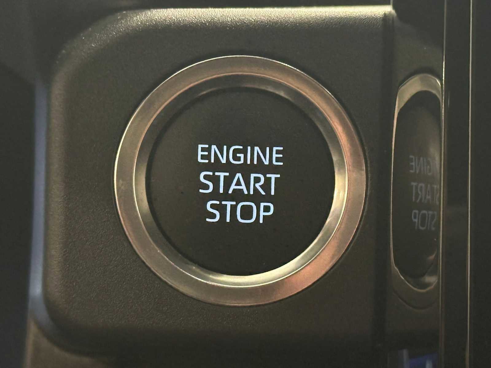Certified 2025 Toyota 4Runner Limited AWD/4WD image 19
