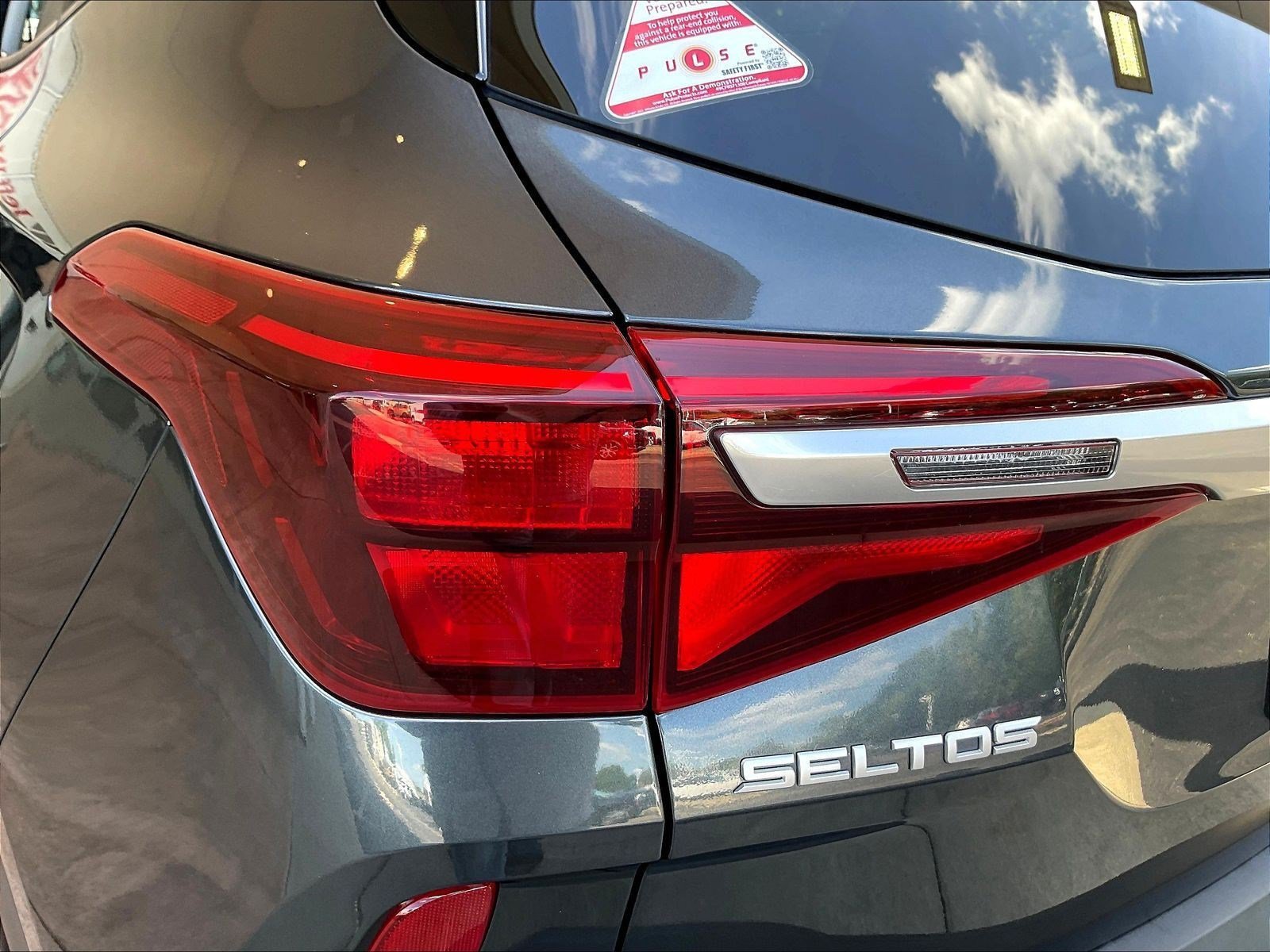 Used 2023 Kia Seltos LX AWD/4WD image 21