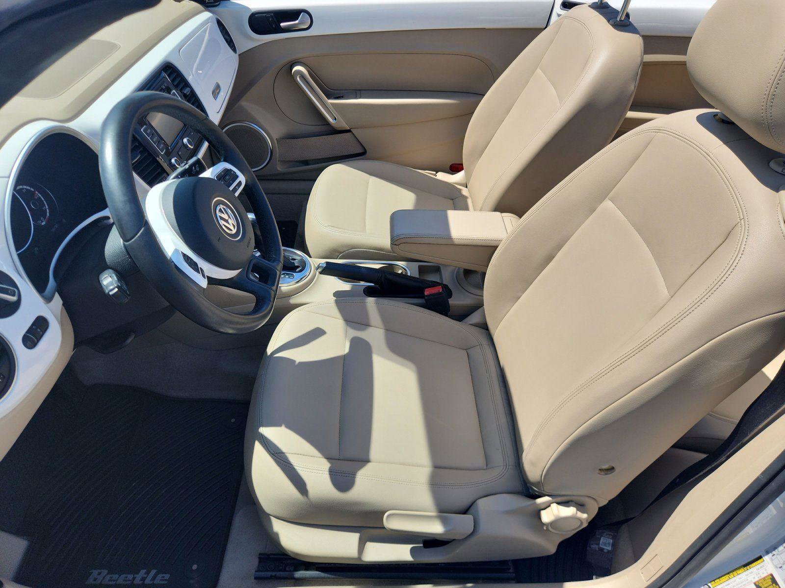 Used 2013 Volkswagen Beetle 2.5 image 10