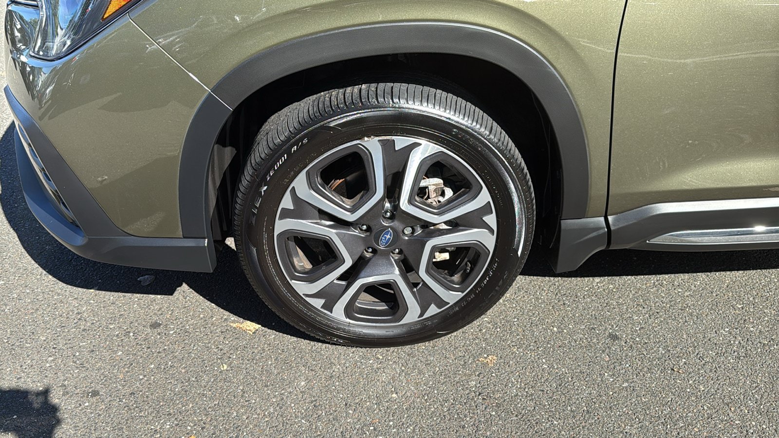 Certified 2025 Subaru Ascent Limited AWD/4WD image 10