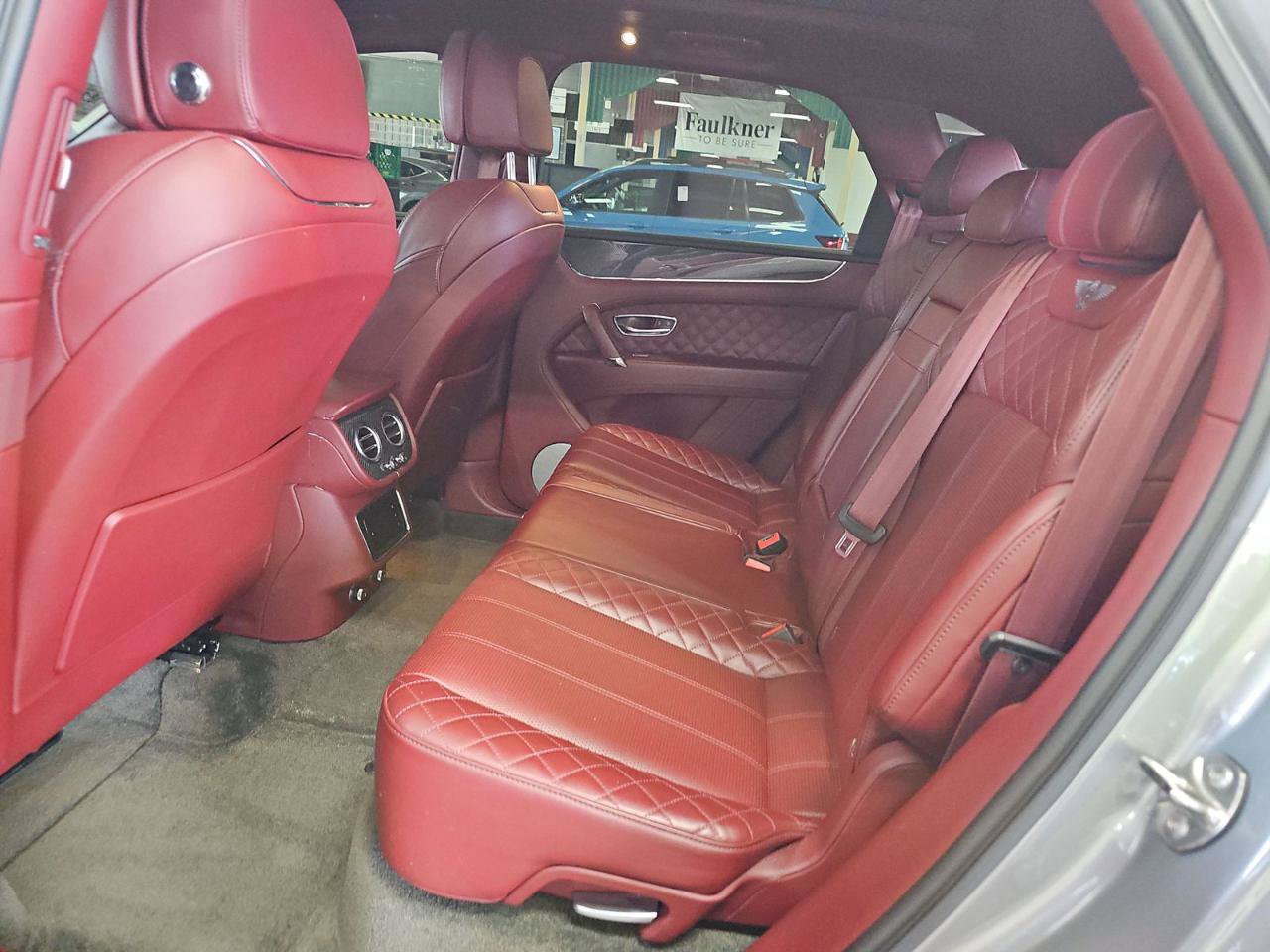 Used 2019 Bentley Bentayga AWD/4WD image 10