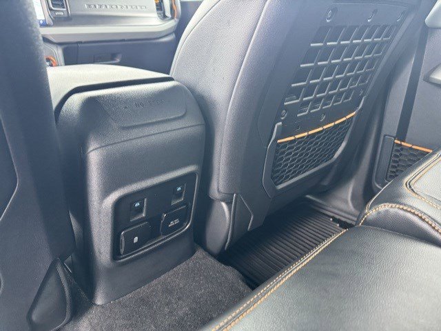 Used 2023 Ford Bronco Badlands image 25