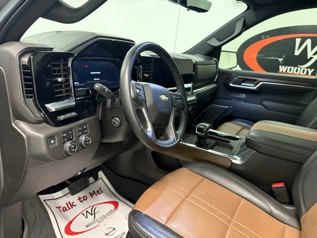 Used 2024 Chevrolet Silverado 1500 High Country w/ Technology Package image 12