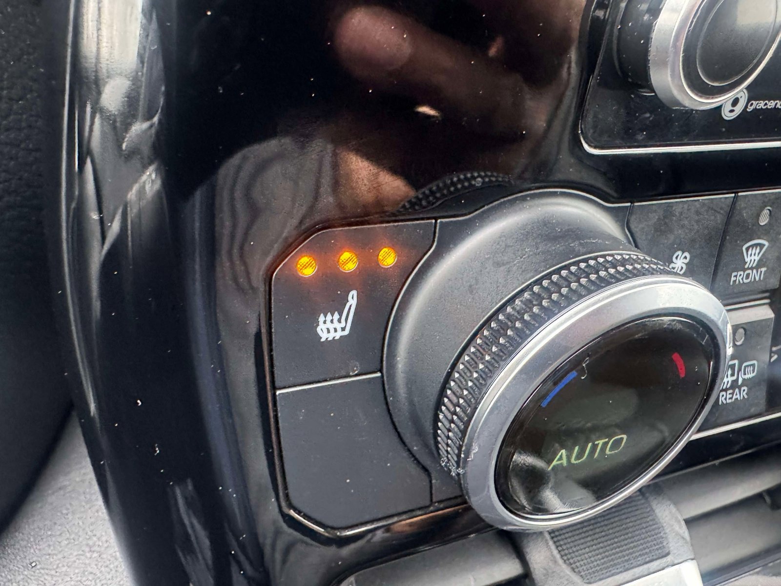 Used 2021 Toyota Highlander XSE image 28