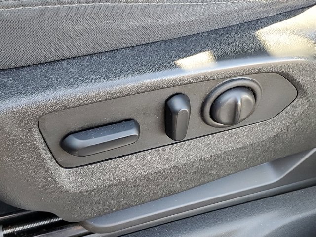 Used 2019 Chevrolet Silverado 1500 RST AWD/4WD image 6