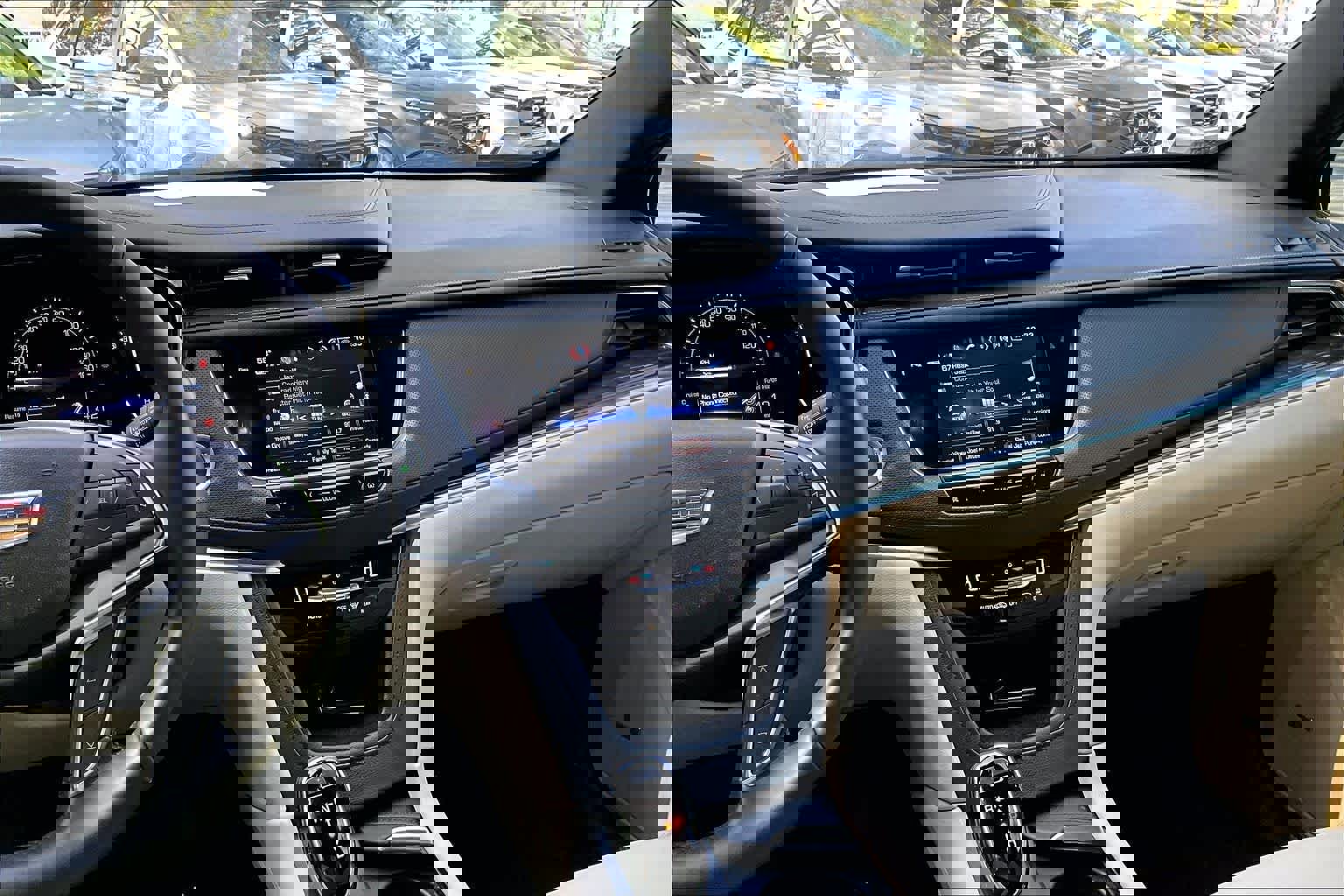 Used 2018 Cadillac XT5 FWD image 7