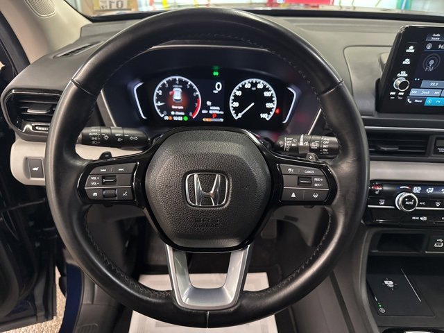 Used 2025 Honda Pilot EX-L image 12