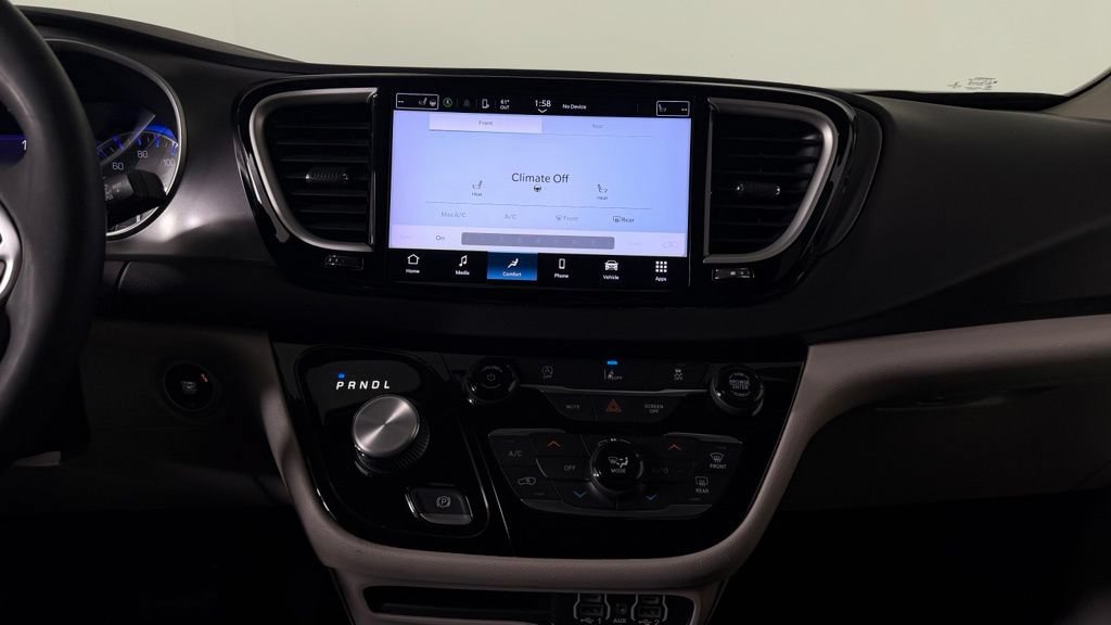 Used 2022 Chrysler Pacifica Touring-L FWD image 21