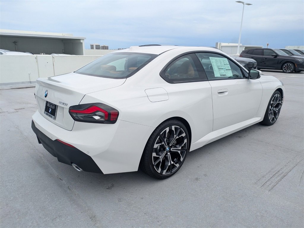 New 2025 BMW 230i Coupe w/ Convenience Package image 4