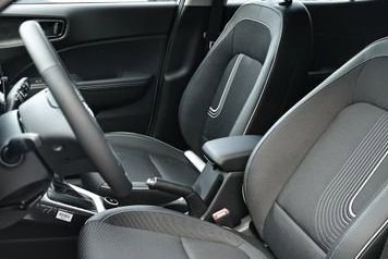 New 2026 Hyundai Venue SEL image 8