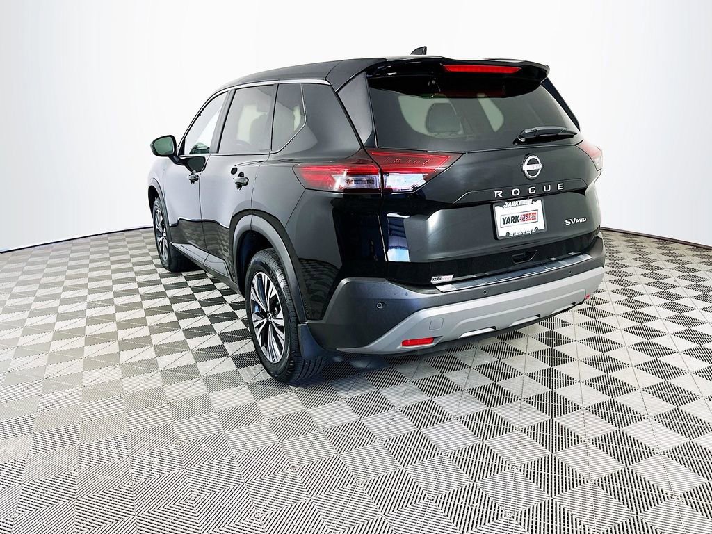 Certified 2023 Nissan Rogue SV image 8
