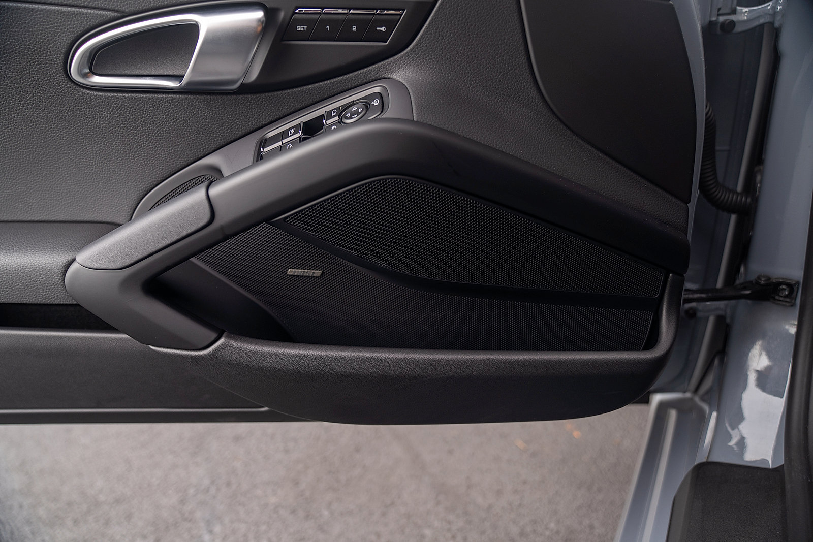 Used 2025 Porsche 718 Cayman RWD image 21