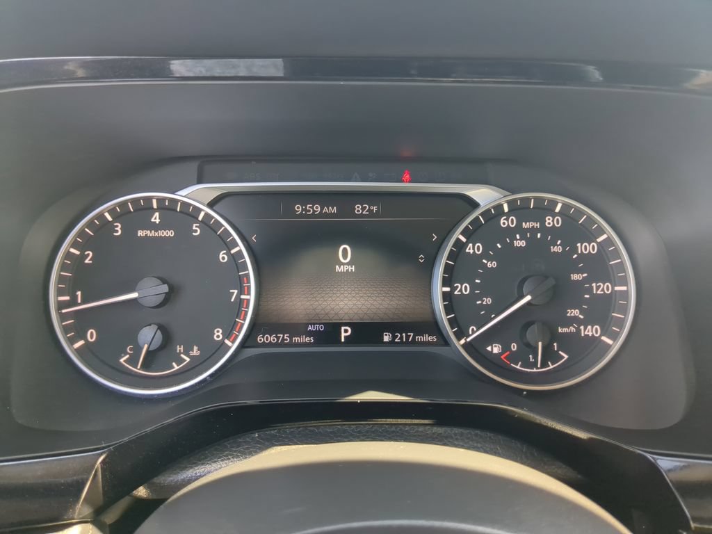 Used 2024 Nissan Pathfinder SV AWD/4WD image 32
