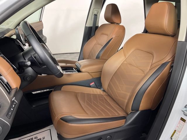 Used 2025 Nissan Pathfinder Platinum w/ Cargo Package FWD image 20
