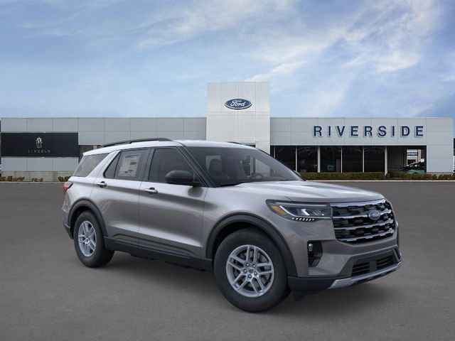 New 2026 Ford Explorer Active RWD image 7