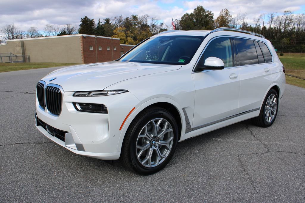New 2026 BMW X7 xDrive40i image 4