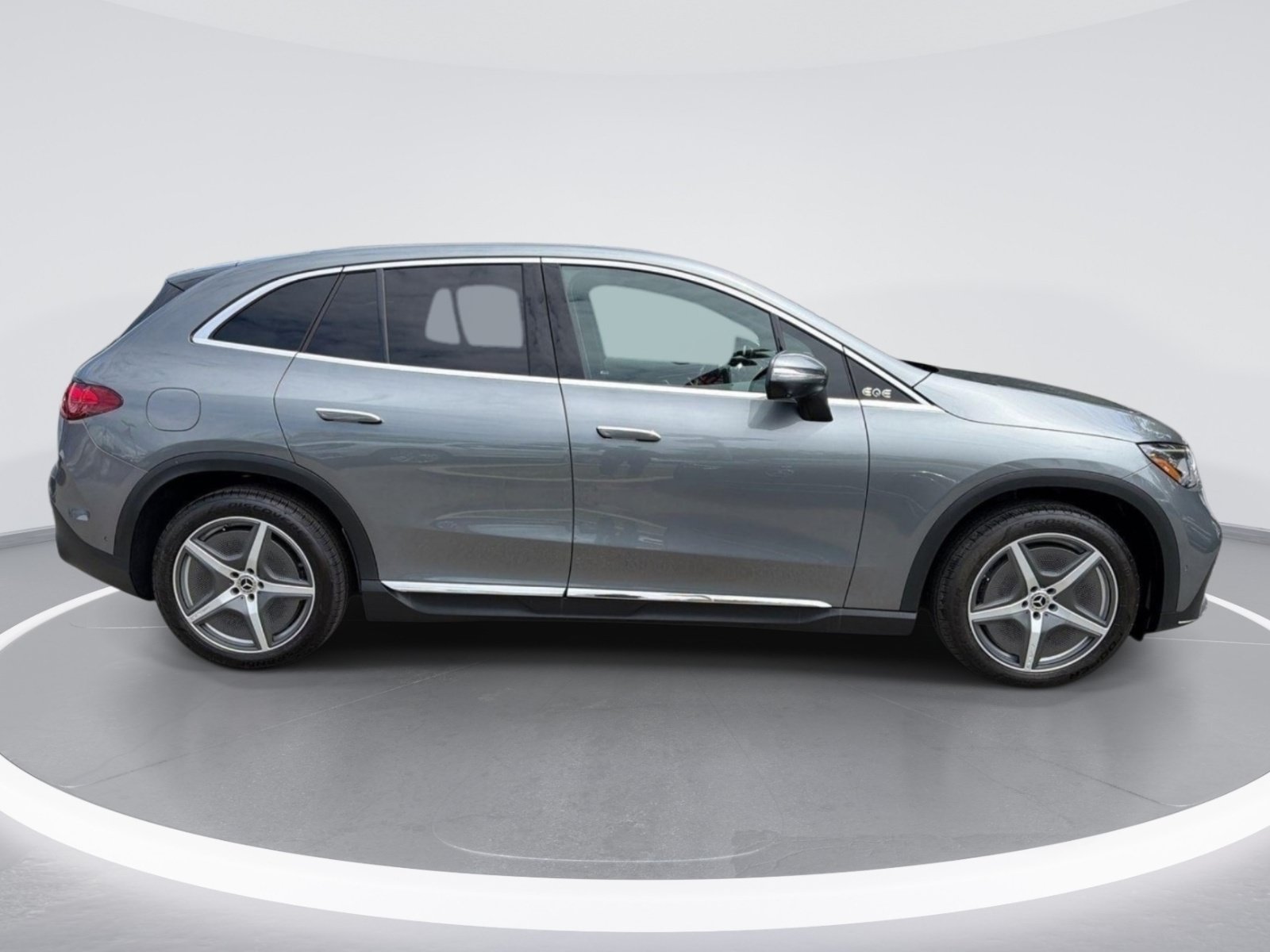 Used 2025 Mercedes-Benz EQE 350+ 4MATIC SUV image 3
