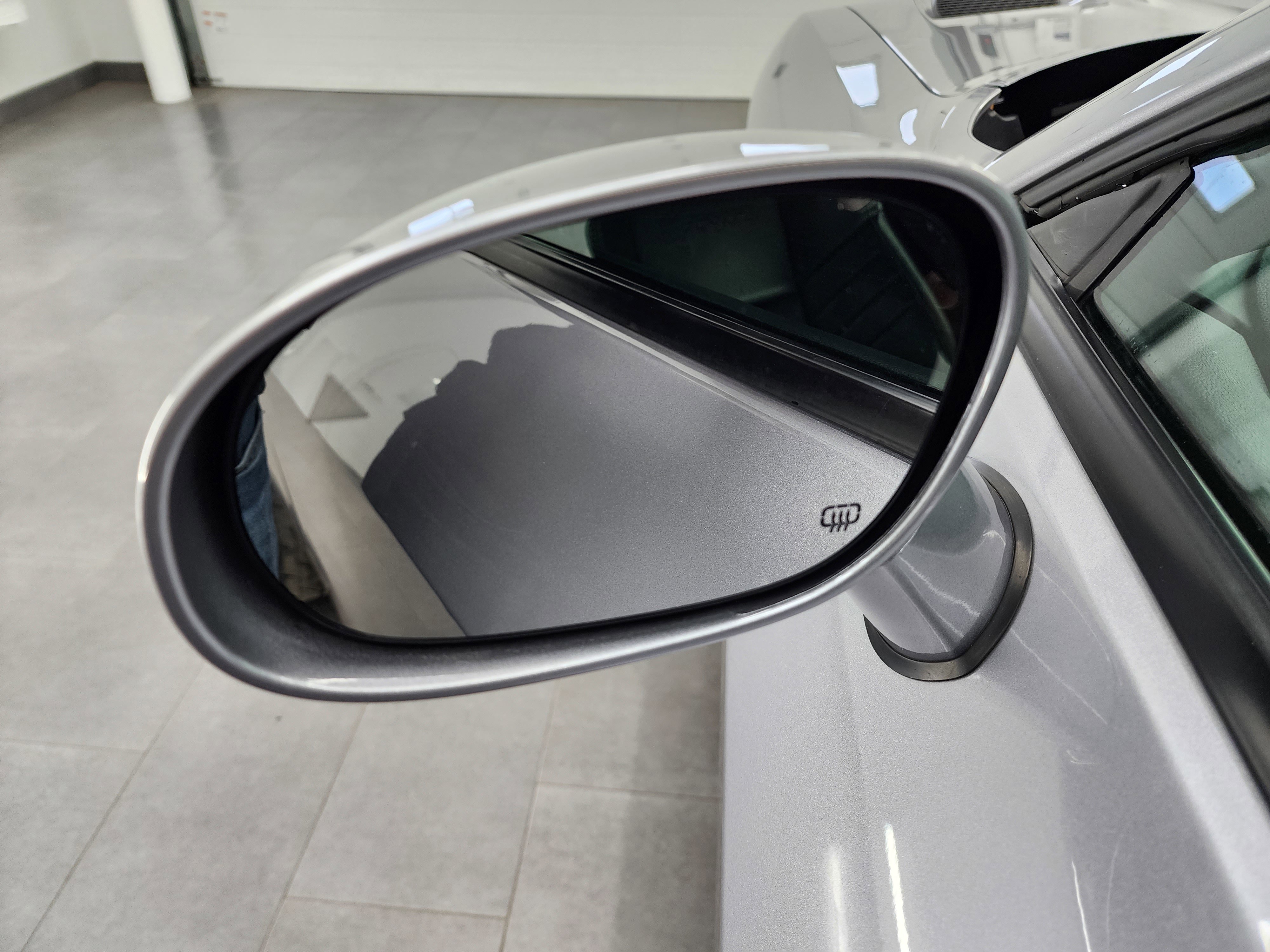 Used 2017 Dodge Challenger SRT Hellcat image 33