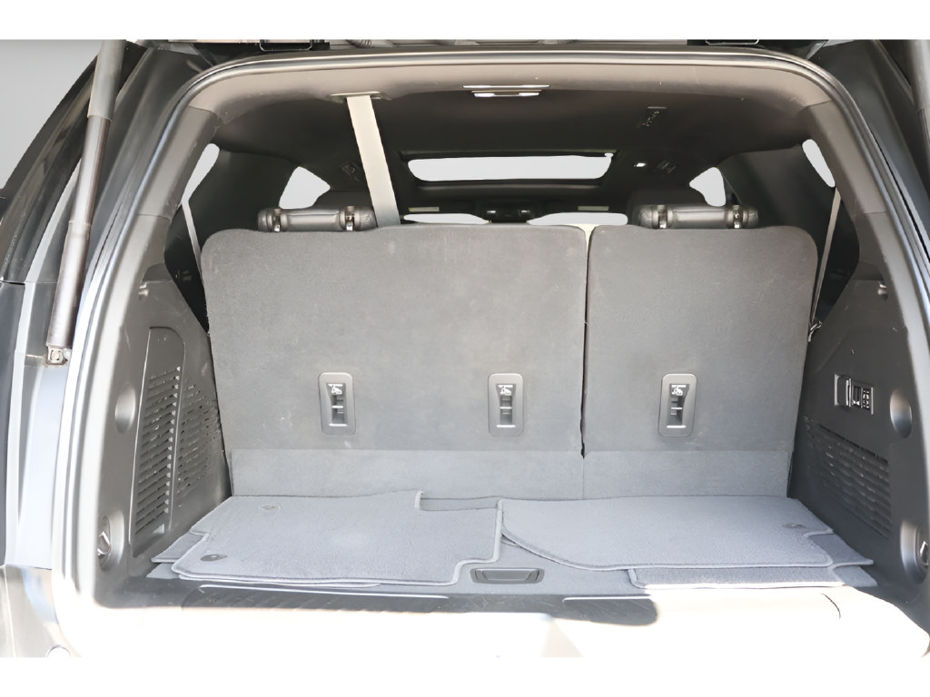 Used 2023 Chevrolet Tahoe LT w/ Luxury Package AWD/4WD image 63