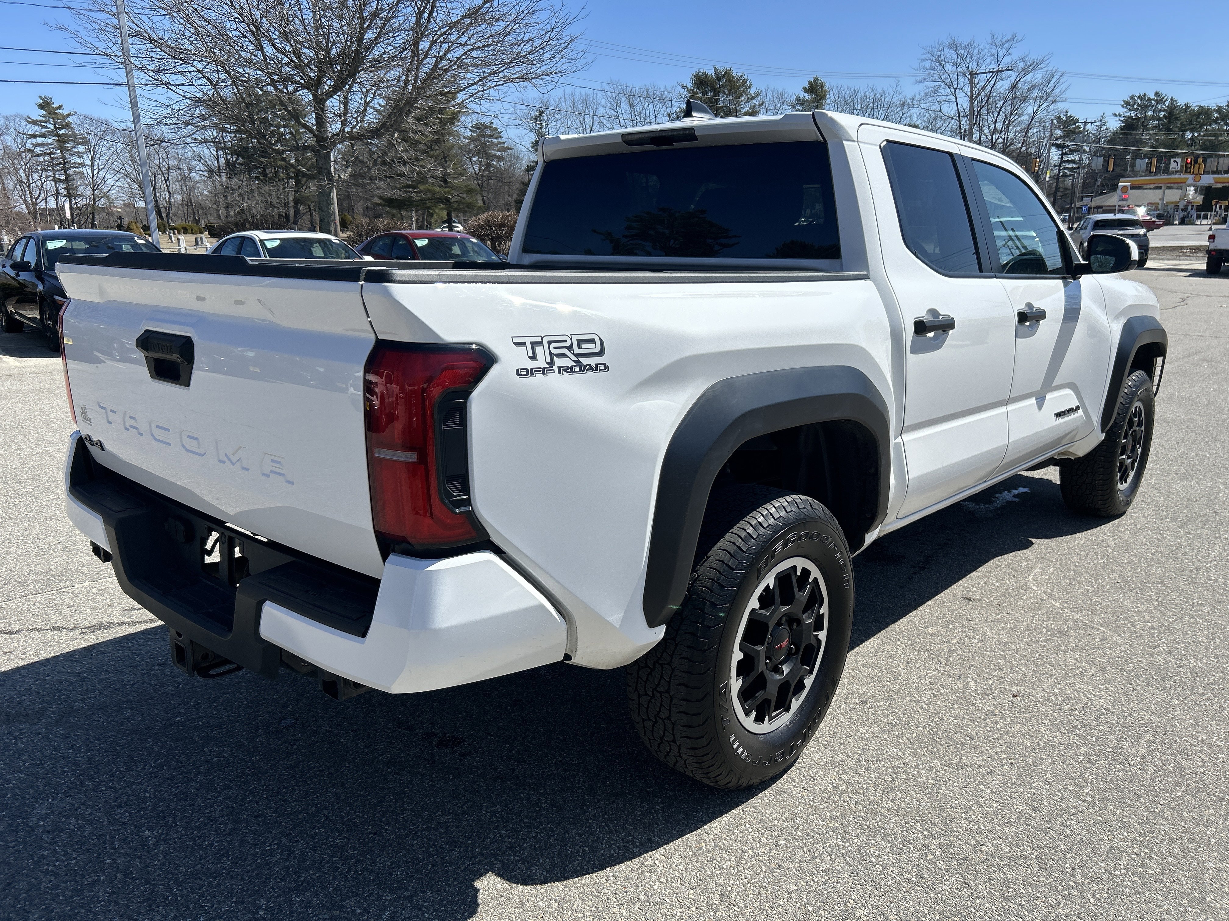 Used 2024 Toyota Tacoma TRD Off-Road AWD/4WD image 5