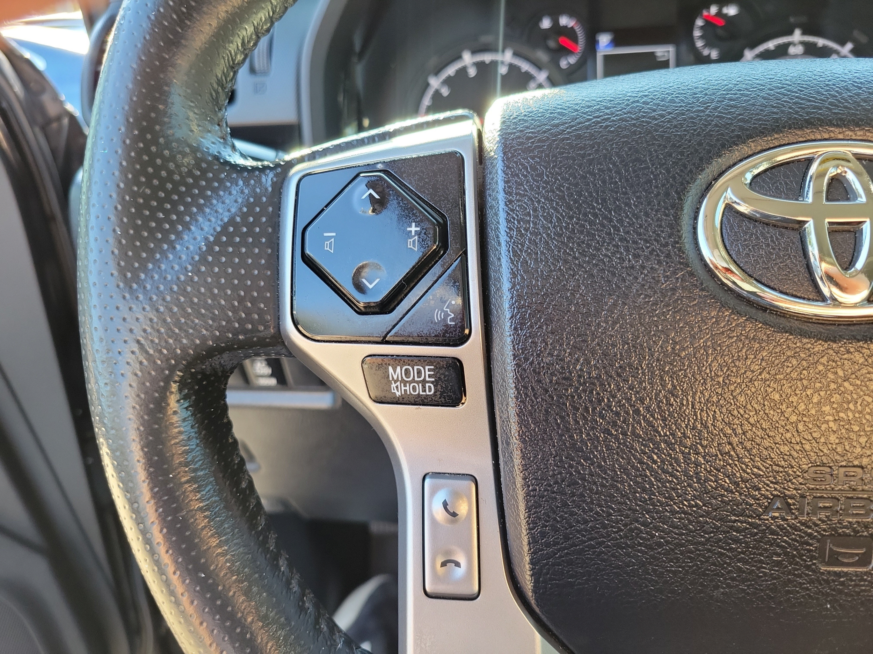 Used 2021 Toyota 4Runner SR5 Premium w/ Moonroof Package AWD/4WD image 9