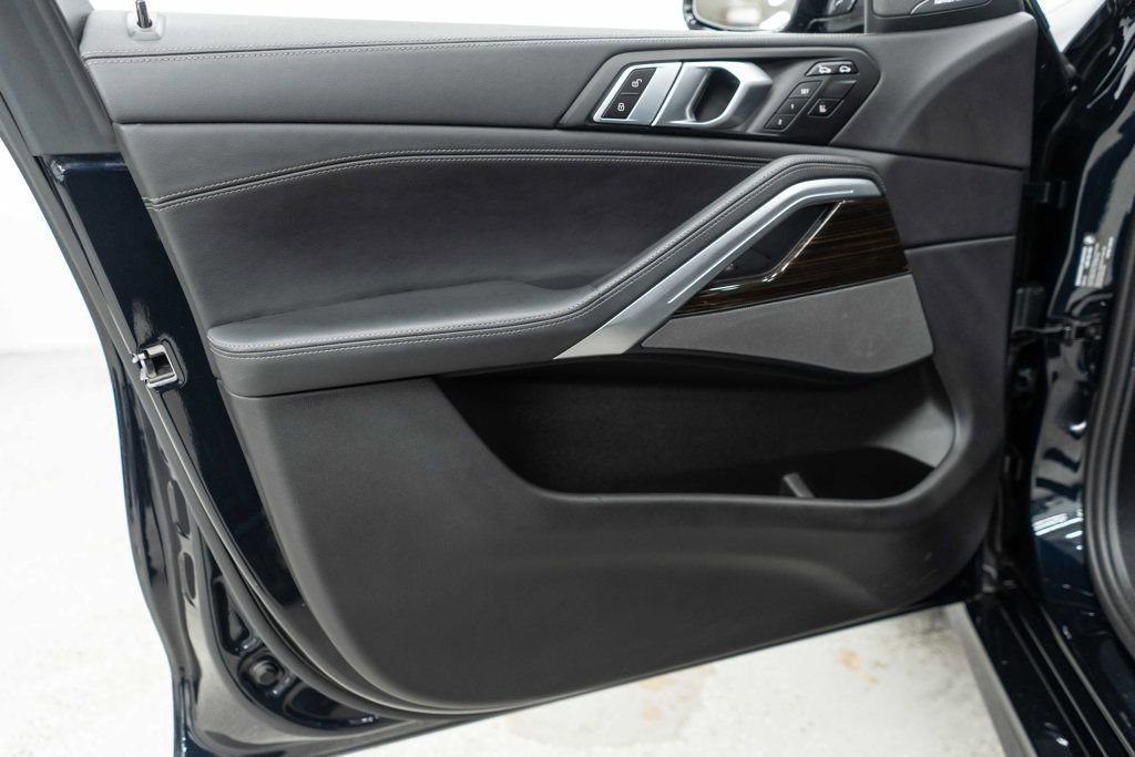 Used 2025 BMW X6 xDrive40i image 16