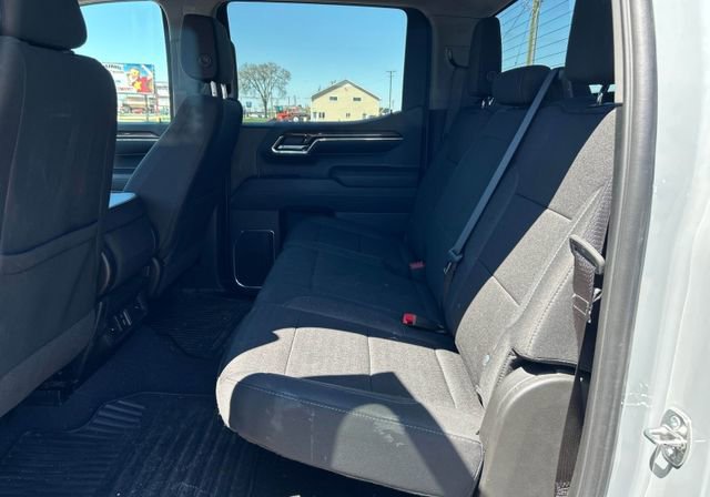 Used 2024 Chevrolet Silverado 1500 LT AWD/4WD image 12
