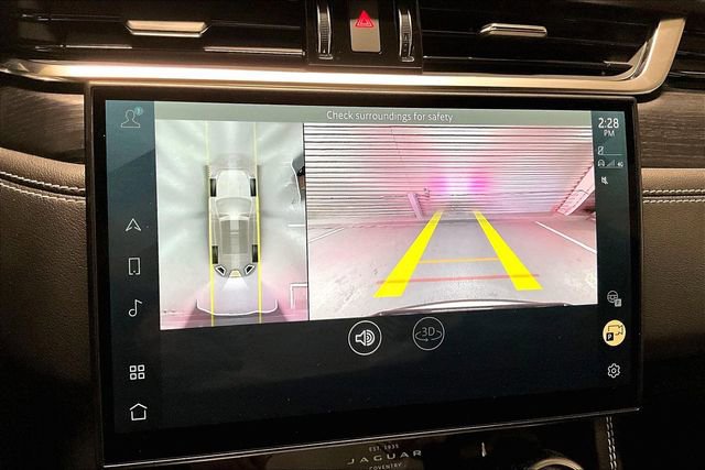 Certified 2025 Jaguar F-PACE R-Dynamic S image 23