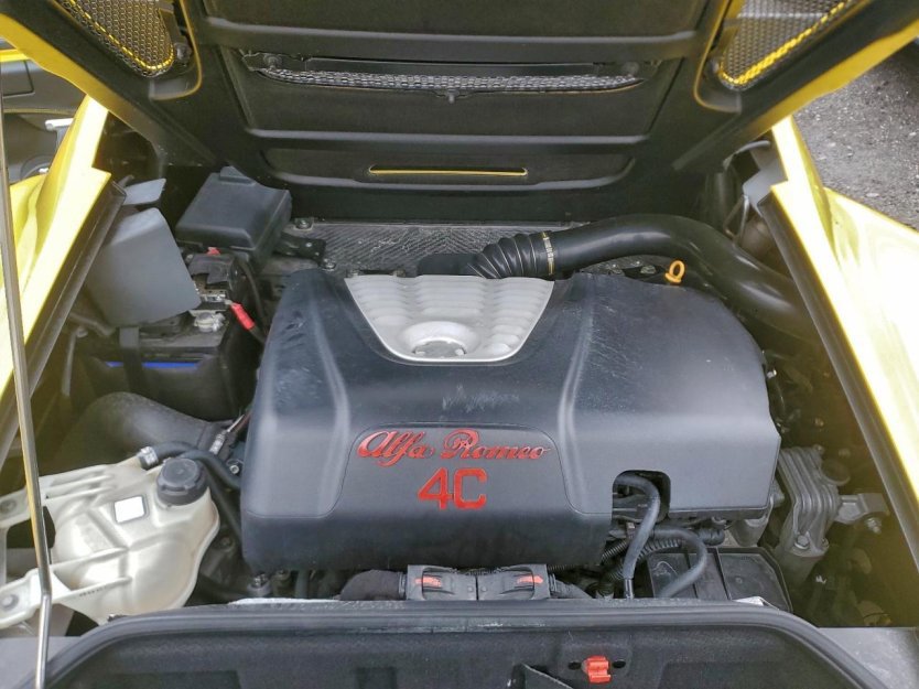 Used 2015 Alfa Romeo 4C Spider w/ Spider Track Package 2 image 9