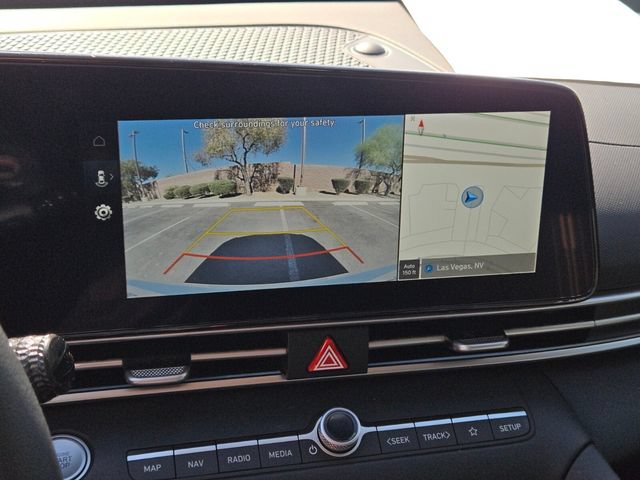 Used 2024 Hyundai Elantra Blue FWD image 32