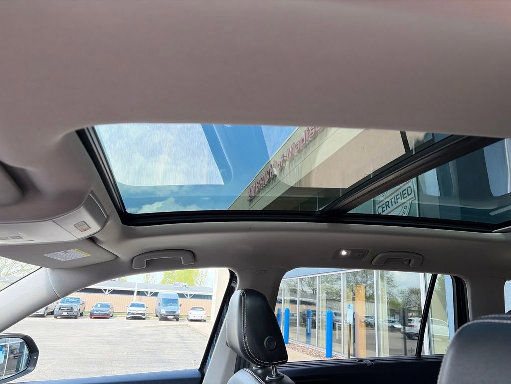 Certified 2023 Volkswagen Atlas SE w/ Panoramic Sunroof Package AWD/4WD image 15