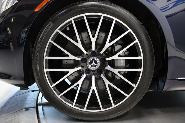 Used 2022 Mercedes-Benz S 500 4MATIC w/ 3D Technology Package image 34