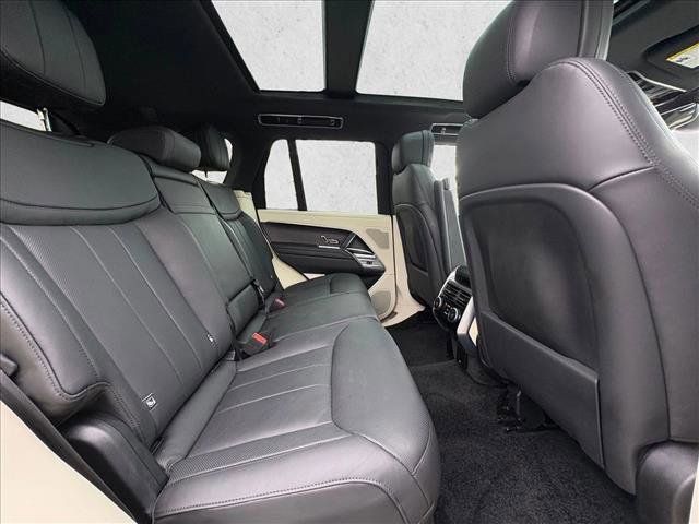 Used 2024 Land Rover Range Rover SE image 21