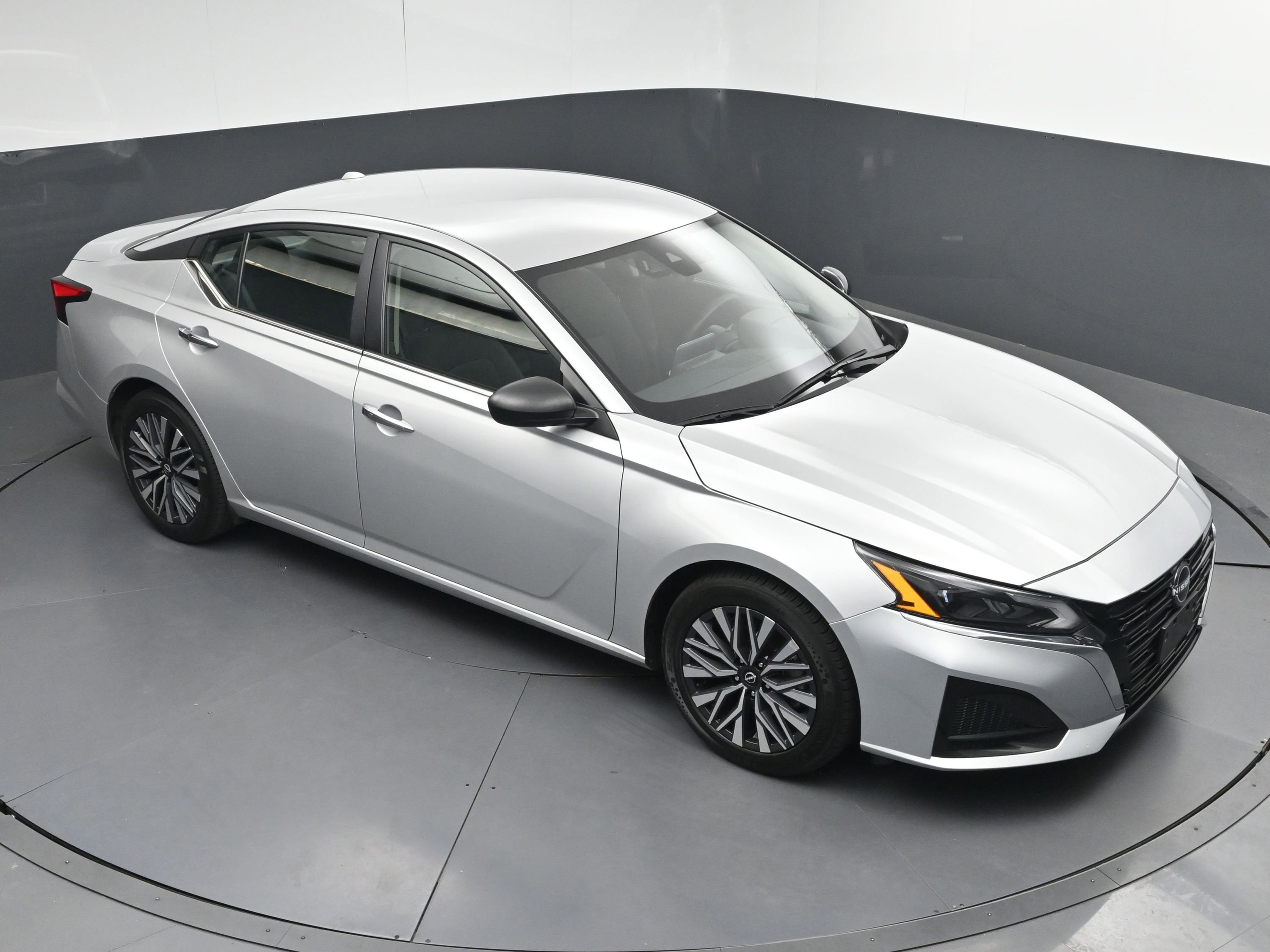 Certified 2024 Nissan Altima 2.5 SV image 31