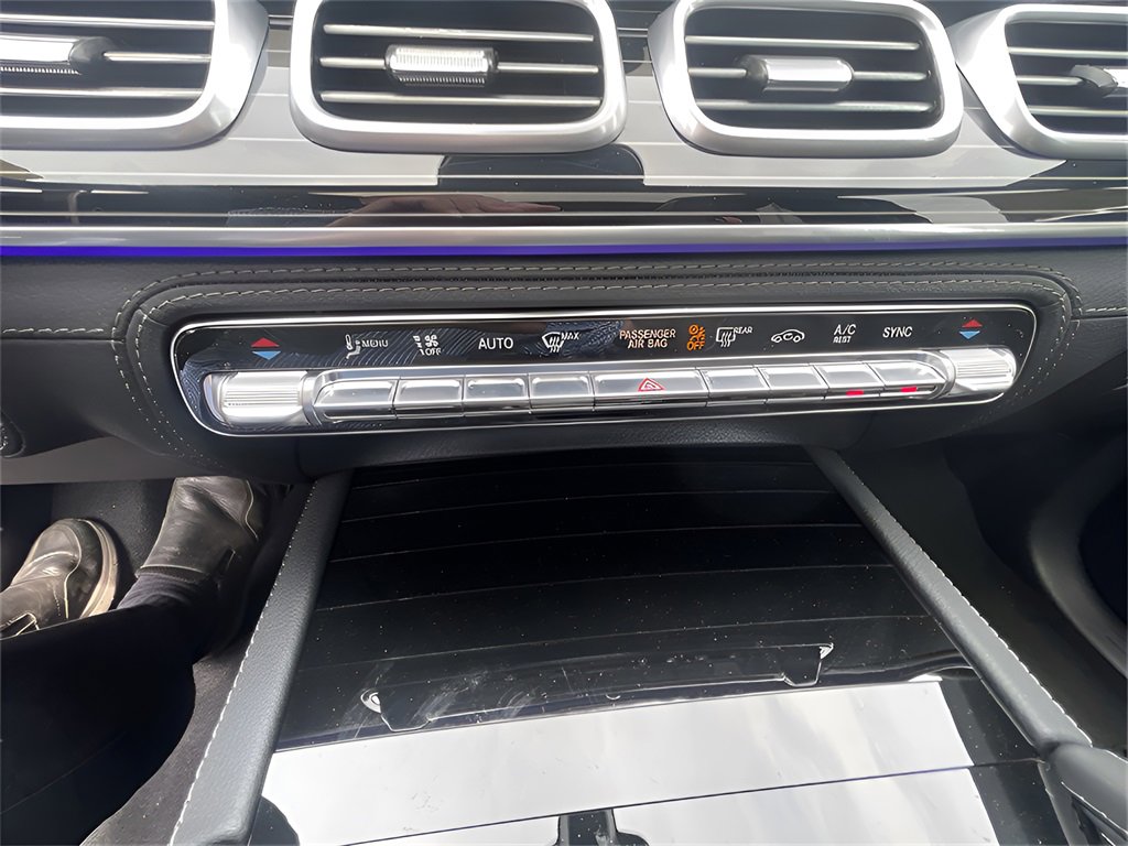 New 2025 Mercedes-Benz GLE 53 AMG 4MATIC Coupe image 19