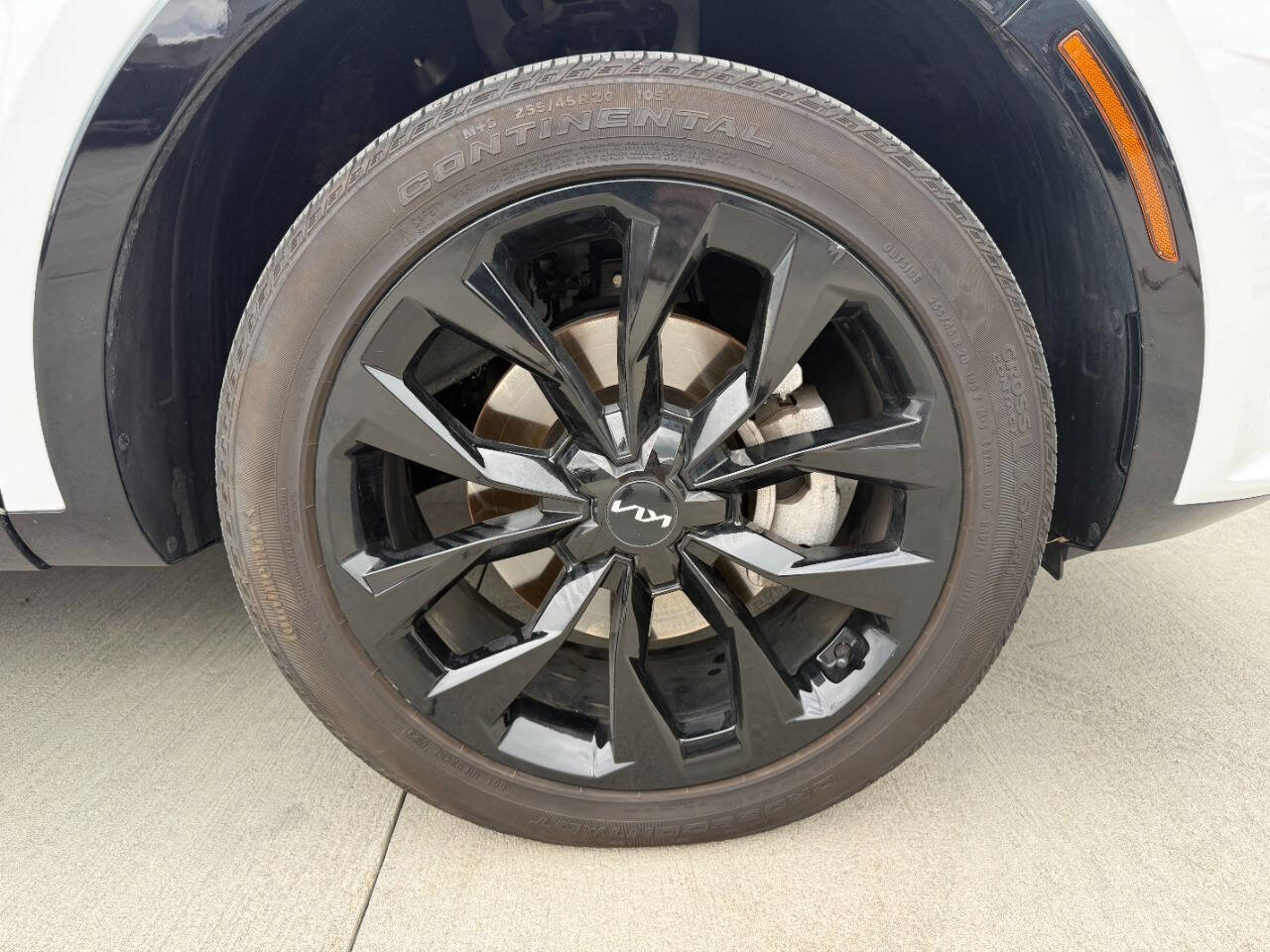 Used 2023 Kia Sorento SX image 12