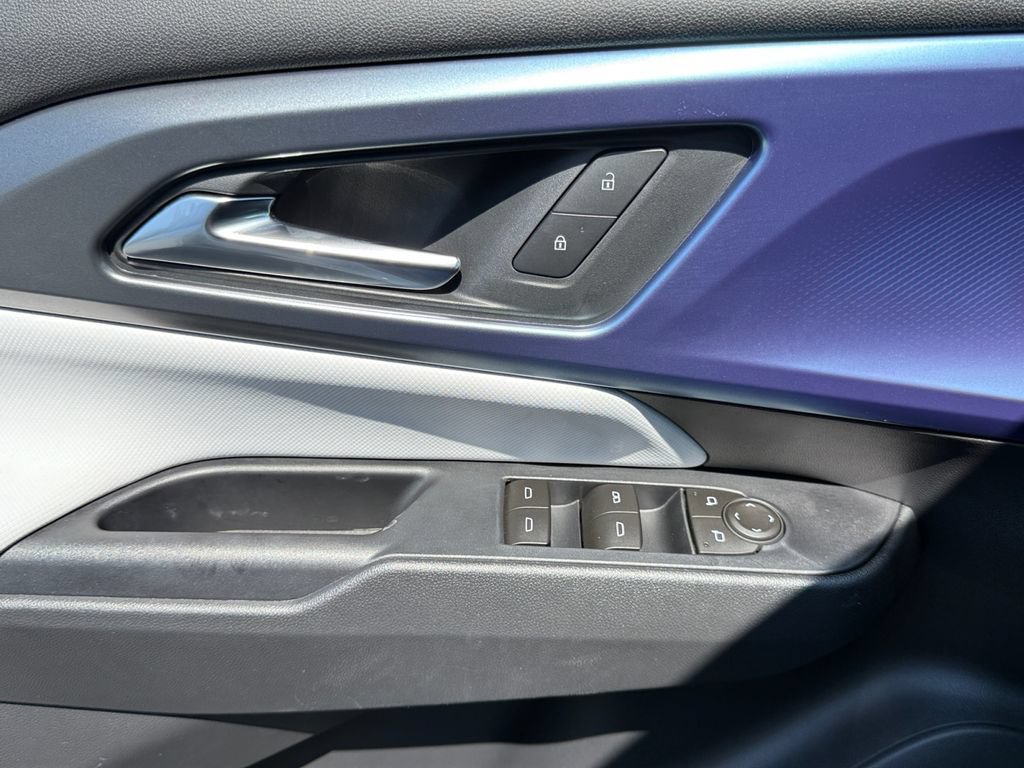 New 2026 Chevrolet Equinox EV LT AWD/4WD image 11