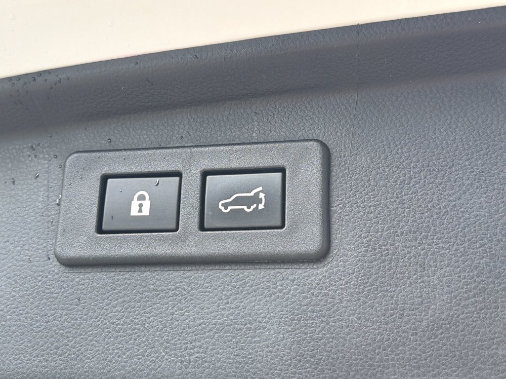 Certified 2022 Subaru Outback Touring XT AWD/4WD image 15