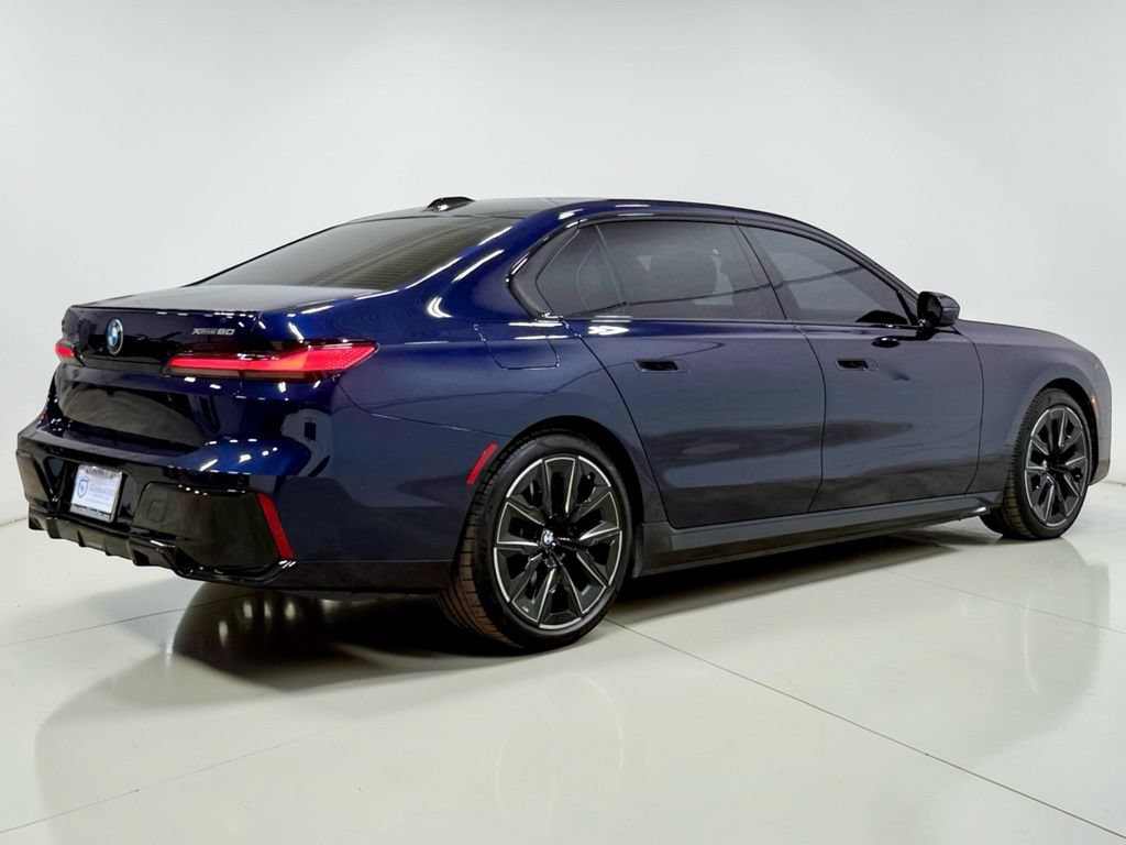 Used 2023 BMW i7 xDrive60 AWD/4WD image 10