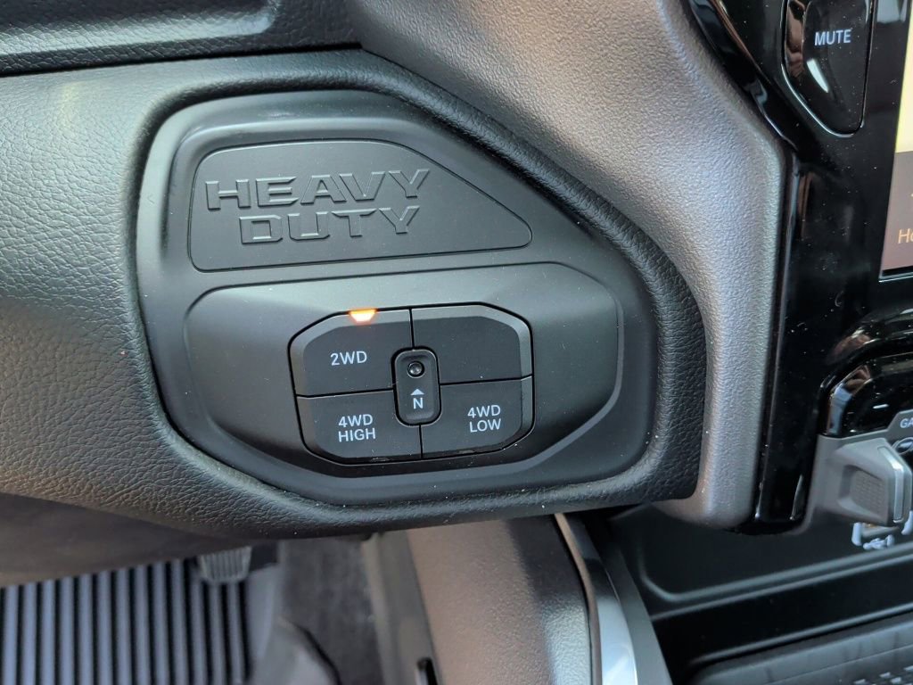 New 2026 RAM 3500 Laramie AWD/4WD image 35