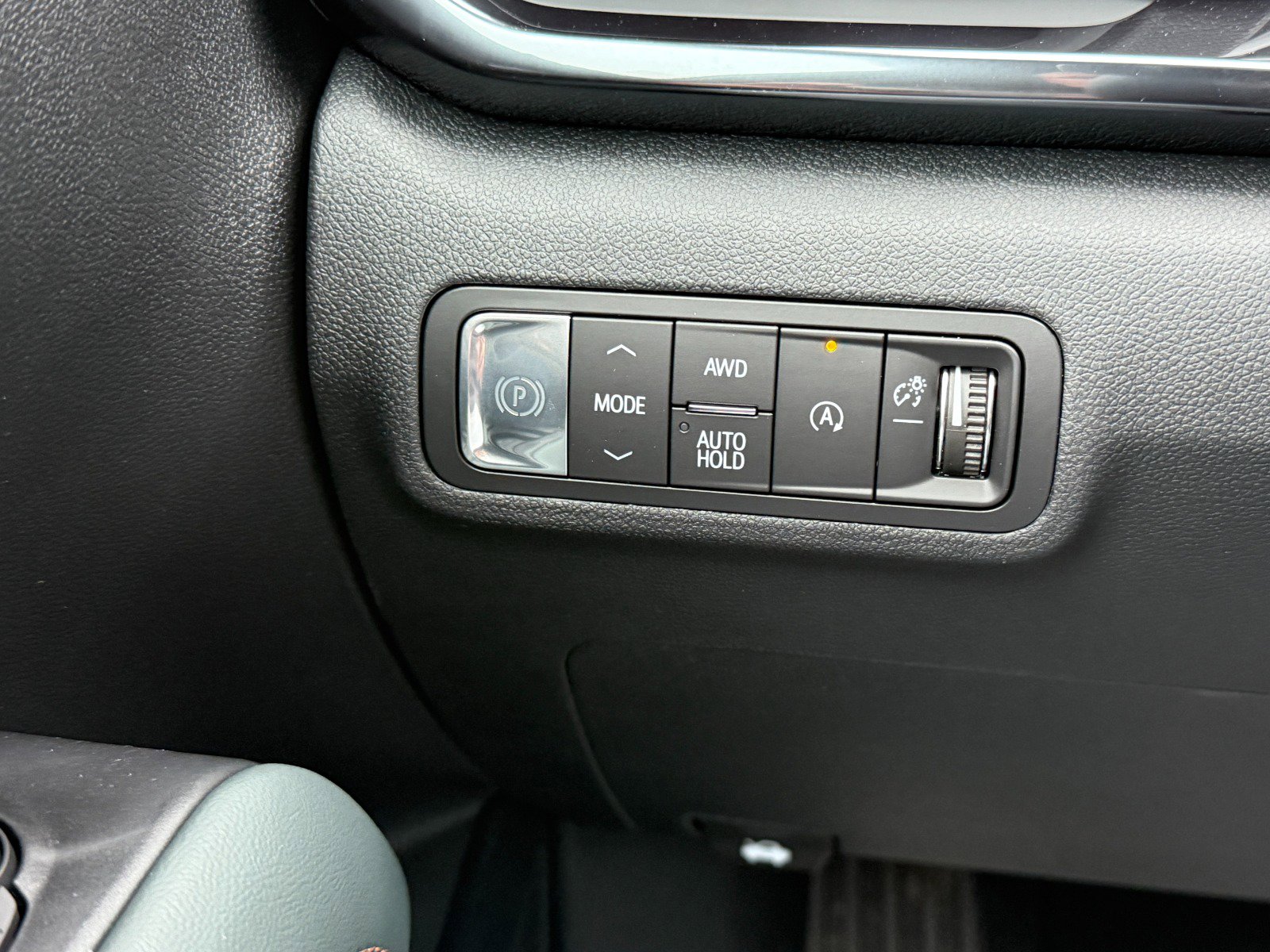 New 2026 GMC Terrain AT4 w/ LPO, Floor Liner Package AWD/4WD image 29