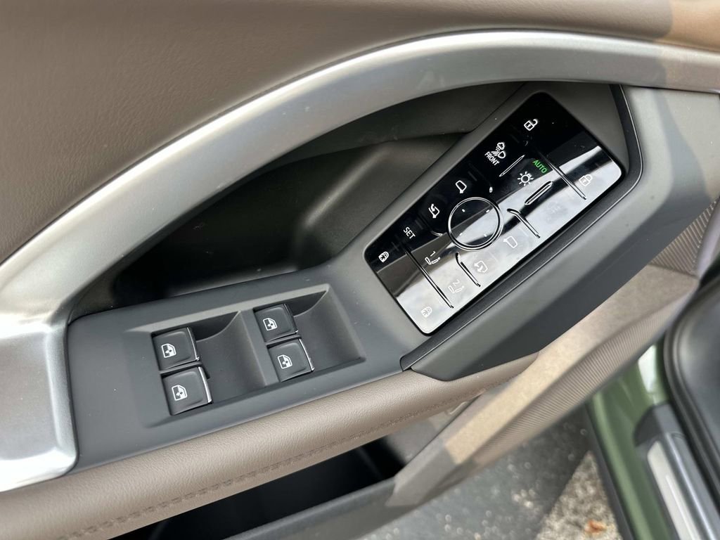New 2025 Audi Q5 2.0T Premium Plus image 13