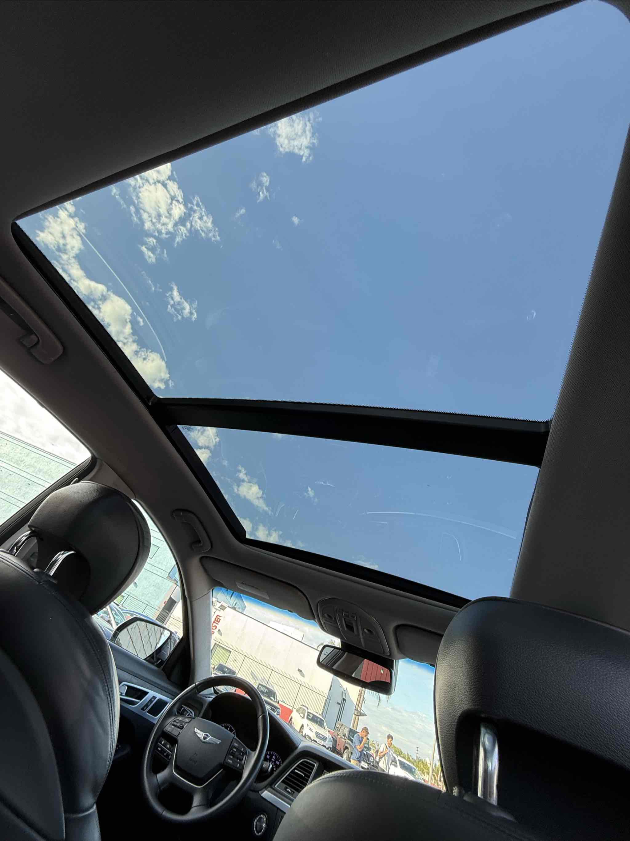 Used 2016 Hyundai Genesis 3.8 w/ Option Group 04 image 7