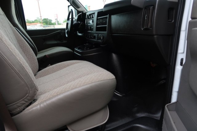 Used 2020 Chevrolet Express 3500 w/ Power Convenience Package RWD image 10