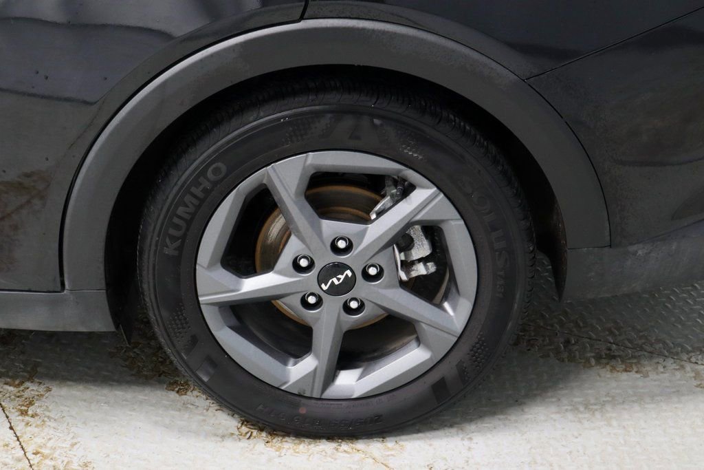 Used 2025 Kia K4 LXS image 18