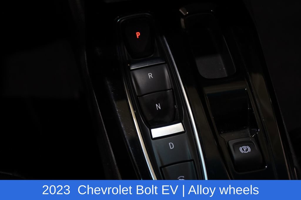 Used 2023 Chevrolet Bolt LT FWD image 22