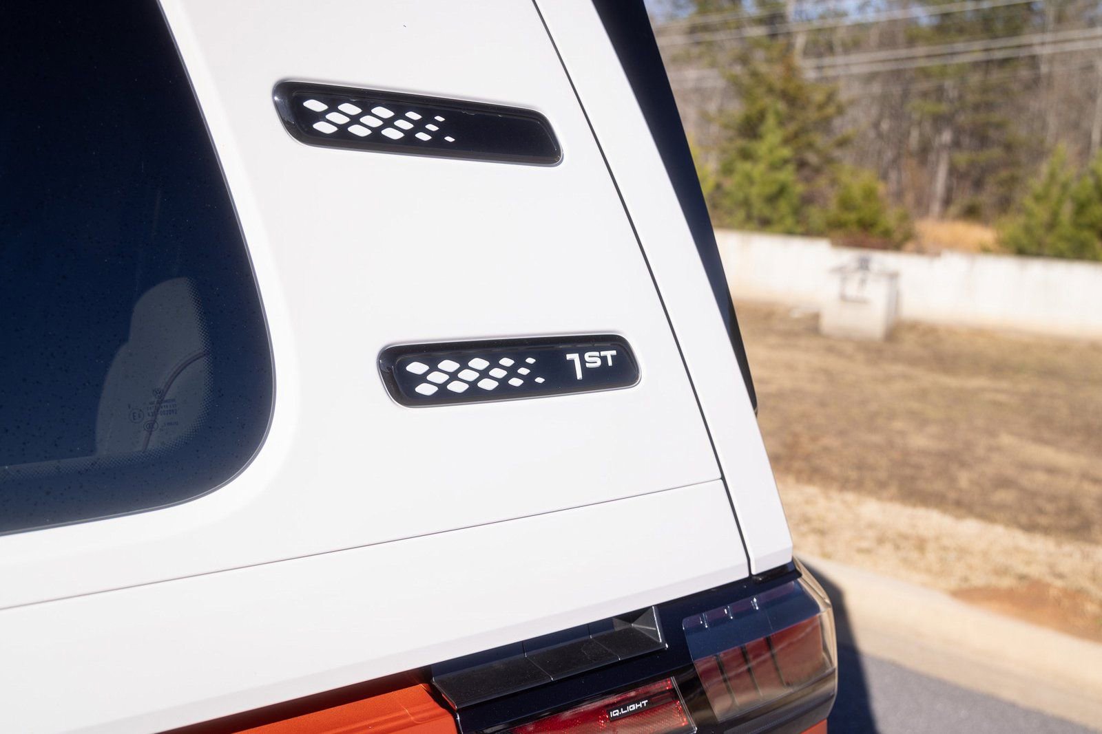 Used 2025 Volkswagen ID. Buzz 1st Edition image 13