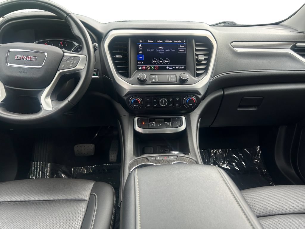 Used 2022 GMC Acadia SLT w/ LPO, Floor Liner Package AWD/4WD image 10
