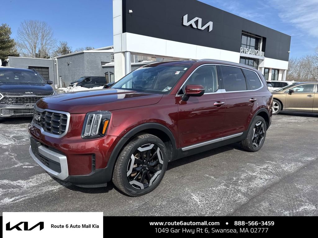 Used 2023 Kia Telluride S w/ S Sunroof Package